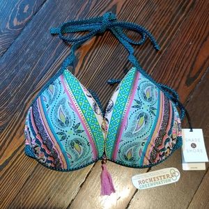 ***SOLD*** NWT Shape & Shore Bikini Top